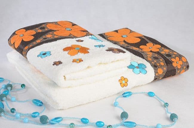 Ręcznik Lilia 70x140 - zdjęcie 1